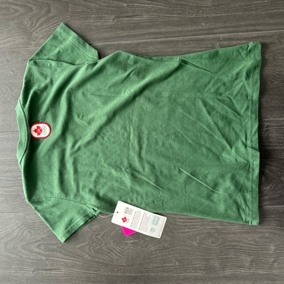 Canada Hudson’s Bay Green Tee - Picture 2 of 4